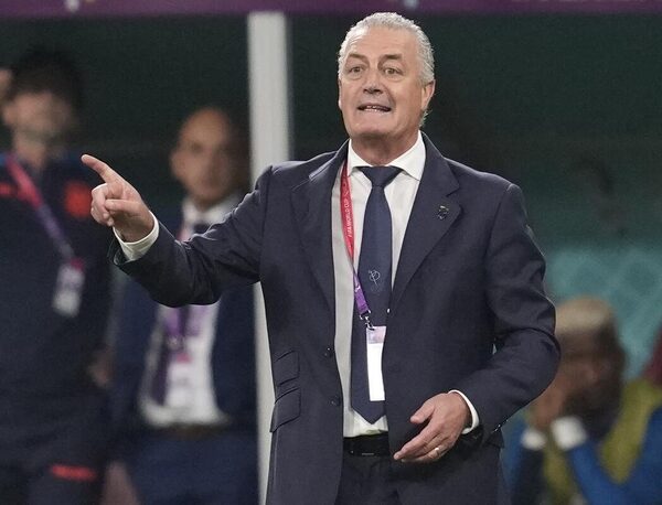 ¿Gustavo Alfaro llega a la Albirroja? · Radio Monumental 1080 AM