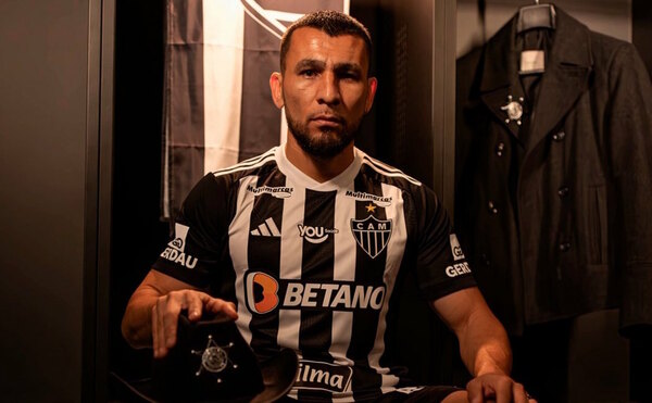Versus / El 'Xerife' está de vuelta: Mineiro presentó a Junior Alonso