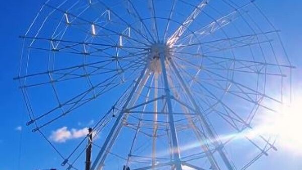 Feroz rueda de la fortuna de 50 metros de altura habilitarán en la Costanera