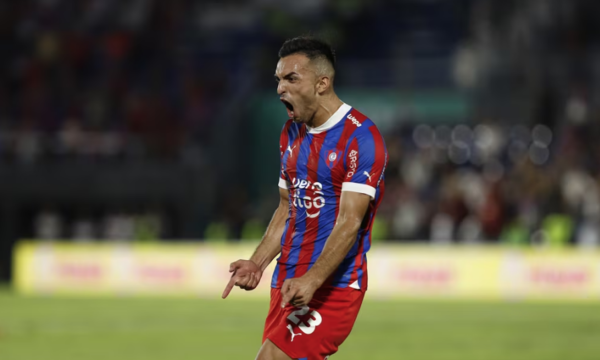 Versus / ¿Alfio Oviedo será considerado por Manolo para el Clausura?