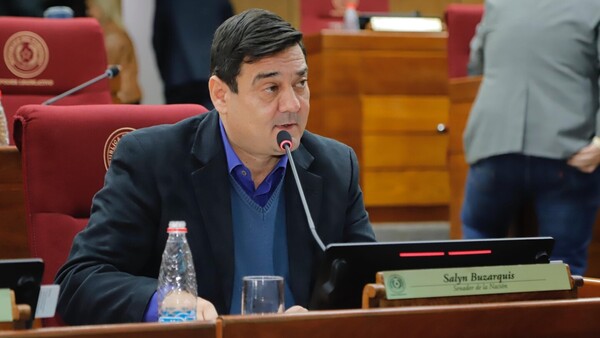 Senador Salyn Buzarquis pide debate público al presidente de la ANDE