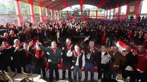 Gran almuerzo de confraternidad de colorados en Caaguazú
