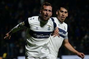 Versus / Olimpia quiere para fin de año al experimentado Nicolás Colazo