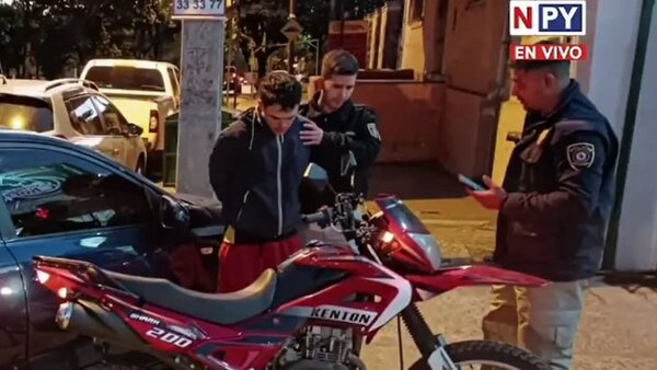Detienen a presunto ladrón que ofrecía moto a un precio irrisorio en las redes sociales