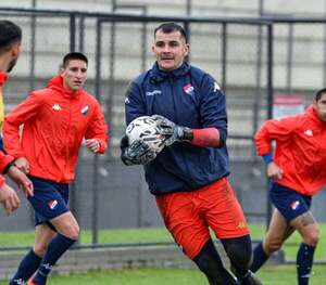 Nacional: Víctor Bernay valora el retorno de Santiago Rojas - Fútbol - ABC Color