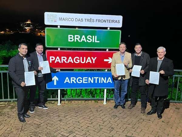 Buscan potenciar la triple frontera como destino turístico integrado - ABC en el Este - ABC Color