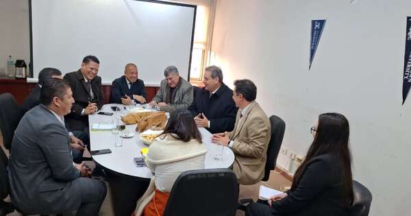 La Nación / En mesa técnica con el MEF, estudian proyecto de ley de la carrera del servicio civil