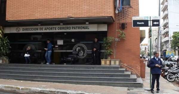 La Nación / Cincuenta empresas están en la mira del IPS por evadir aportes