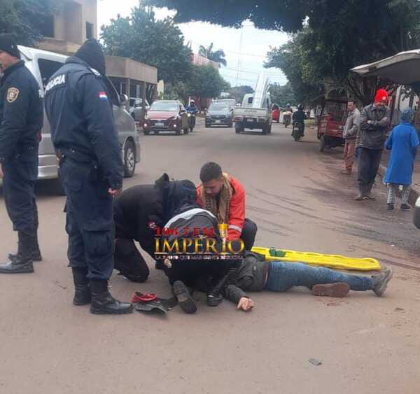 Motociclista quedó con fractura tras chocar contra un automóvil - Radio Imperio 106.7 FM
