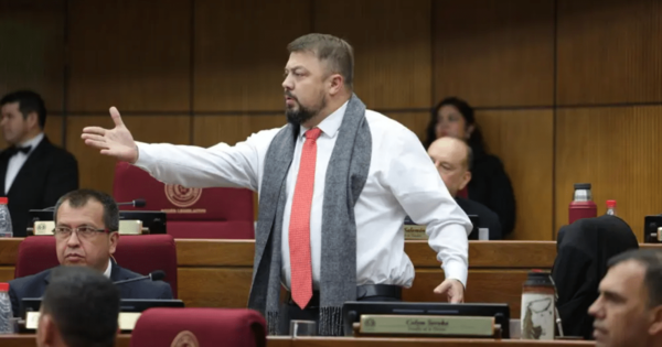 Colym Soroka y Éver Villalba casi llegan a los golpes