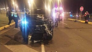 Choque entre camioneta y moto deja dos hermanos muertos en Costanera de Encarnación