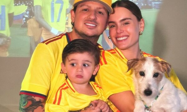 [VIDEO] ¡Top paraguaya alentó anoche a Colombia con remera y todo!