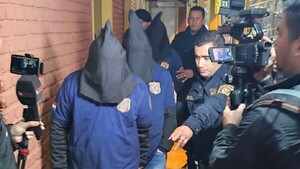 Video: Falsos policías detenidos tras asalto y enfrentamiento a tiros en Hernandarias