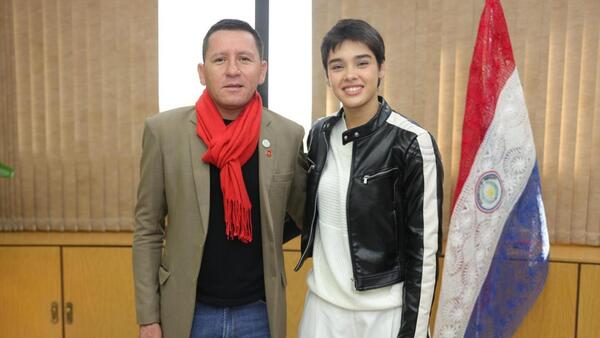 Aye se reunió con Chaqueñito avei en el Congreso y pichó a sus fans