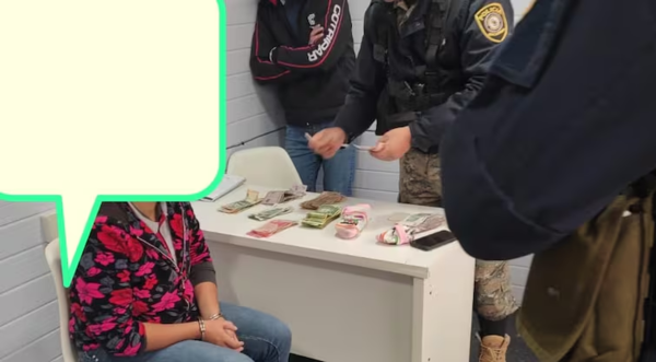 Mujer robó G. 18 millones de su trabajo y los guardó entre sus medias