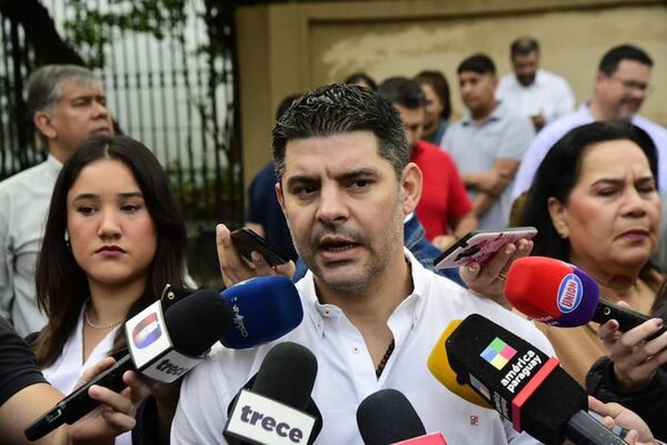 Nenecho informó a Fiscalía que Tribunal de Cuentas juzgará rendición sobre “detergente de oro” y bonos