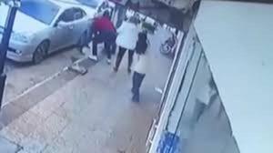 Valientes mujeres redujeron a ladrón de una joyería