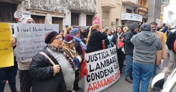 Diario HOY | Funcionarios de Lambaré exigen avances en investigación contra exintendente