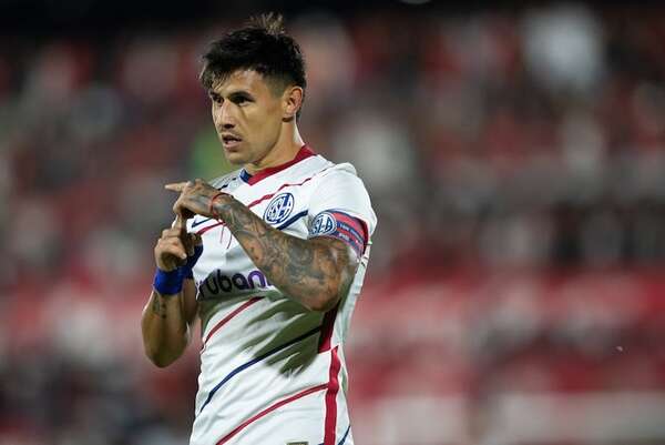 Terminó la novela: Adam Bareiro será refuerzo y jugará en River Plate - Fútbol Internacional - ABC Color