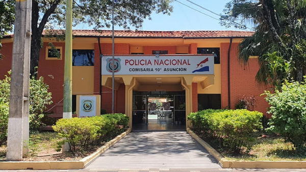 Detienen a tres policías por extorsión: Pidieron G. 3 millones para no inculpar a joven, según denuncia - Noticiero Paraguay