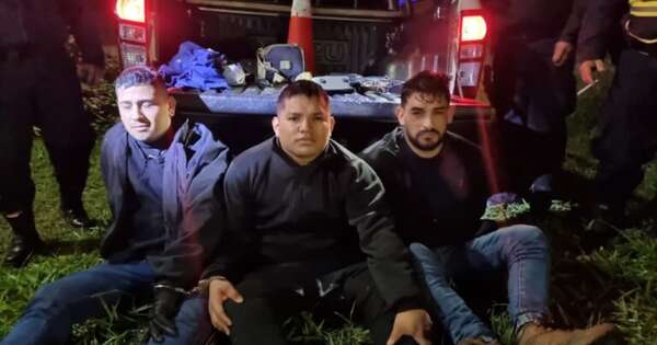 La Nación / Hernandarias: tras persecución detienen a tres malvivientes vestidos de policías
