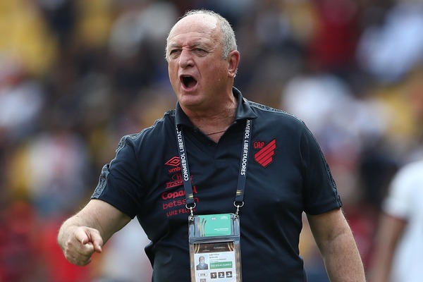 “La selección de Paraguay le interesa a Scolari”, afirmó su empresario - Unicanal