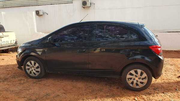 Policía captura a presuntos ladrones domiciliarios luego de ser identificados por dueña de vivienda