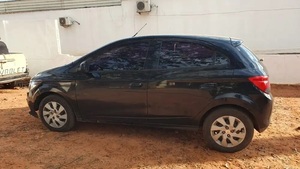 Policía incauta vehículo y captura a dos sospechosos de robo domiciliario en San Pedro