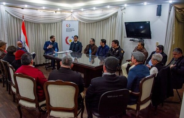 Ministro de Justicia pidió a Directores de penitenciarías trabajar contra la corrupción