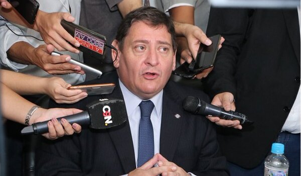 Imputan a 3 efectivos policiales por “extorsión”