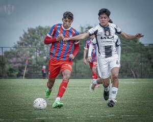 Cima de la Sub 17 es también azulgrana   - Fútbol - ABC Color
