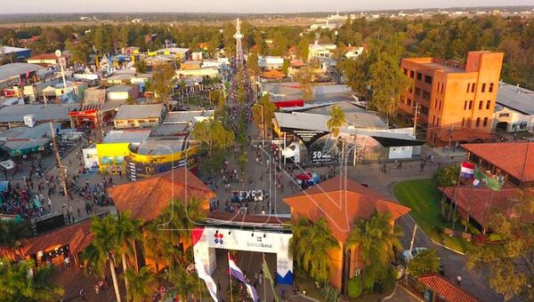 Expo cierra primera semana con subastas importantes y continúa con varias actividades