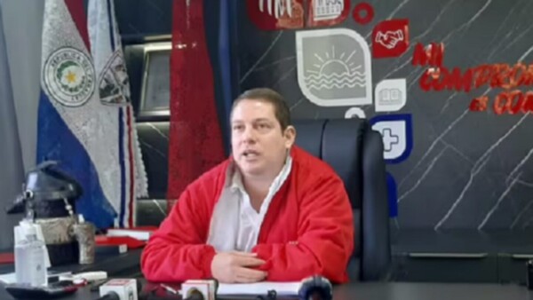 Nepotismo y planillerismo suman contra intendente