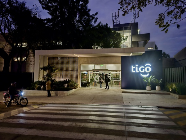 Tigo marca un hito y emite la serie de bonos corporativos más grande de la historia de la Bolsa de Valores Asunción - MarketData