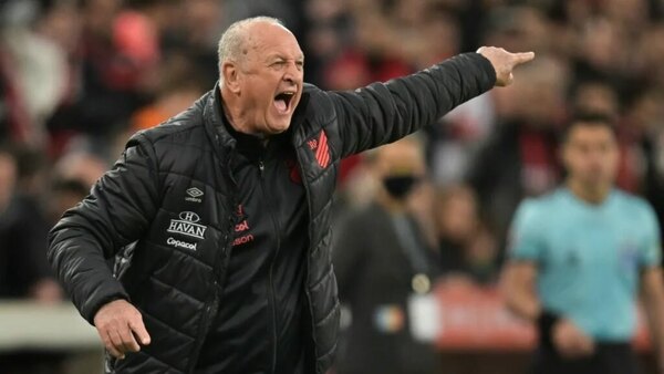 Versus / "Paraguay tiene muy buenos jugadores y Felipao quiere ir a la Copa del Mundo”