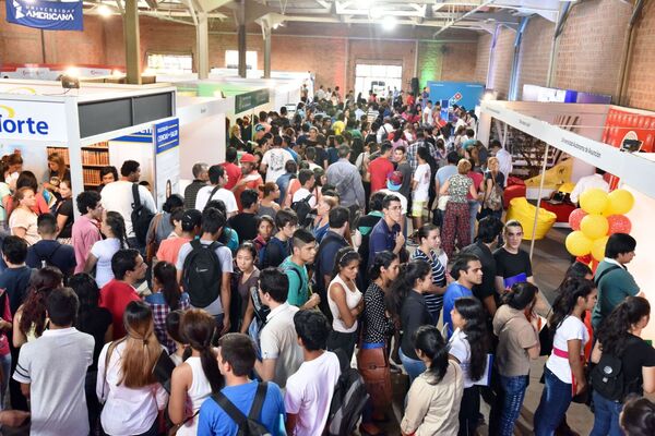 Los que no estudian ni trabajan superan el 10% de la población paraguaya dice INE - Oasis FM 94.3