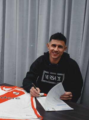 ¡Ya estampó la firma! Adam Bareiro se suma a River Plate - trece