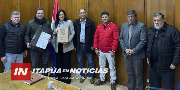 ENRIQUE HAHN MANTUVO IMPORTANTE REUNIÓN CON LA MINISTRA DEL MOPC - Itapúa Noticias