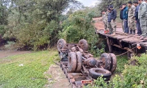 Un militar fallecido y otros cinco heridos tras caída de camión de precario puente en Alto Paraguay – Prensa 5