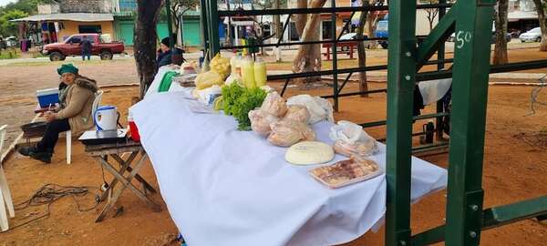 En la capital de Misiones, realizan feria de la agricultura familiar - Nacionales - ABC Color