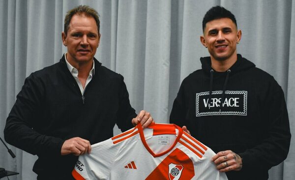 Versus / Adam Bareiro, el octavo delantero paraguayo en la historia de River Plate