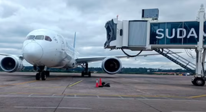 Avión aterrizó de emergencia en el Silvio Pettirossi tras impactar contra un pájaro - Noticiero Paraguay