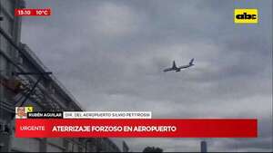 Video: avión aterrizó de emergencia en el Silvio Pettirossi tras impactar contra un pájaro - ABC Noticias - ABC Color