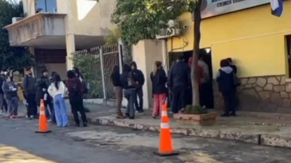 Más de 800 víctimas buscan recuperar sus celulares en operativo policial