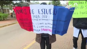 Médicos residentes piden aumento salarial - SNT