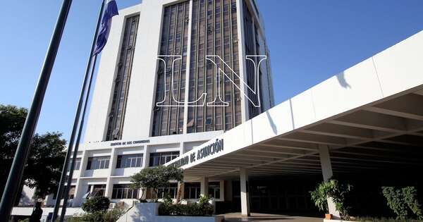 Diario HOY | Fiscales allanan la Municipalidad de Asunción por la causa “bonos”