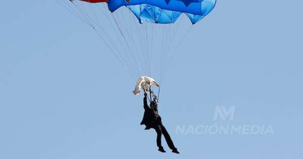 Diario HOY | Festival Tándem en Ypacaraí: concentran actividad de paracaidismo para el domingo