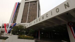 Hendy con Nenecho: Fiscalía allanó la Municipalidad de Asunción