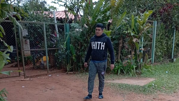 Denuncian a policía por presuntamente asesinar de tres disparos a un perro