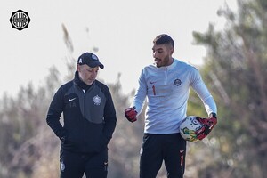Olimpia enfrenta la prohibición de fichar y trabaja para subsanar su gran pasivo